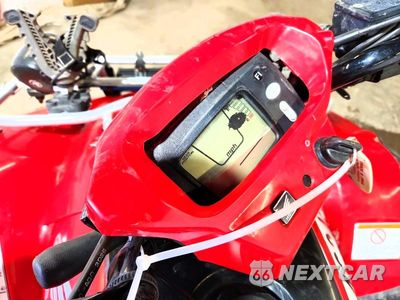 Zdjęcie 8 z 10 samochodu: 2014 HONDA FOURTRAX RINCON ATV VIN:1HFTE3309E4901739 - miniatura