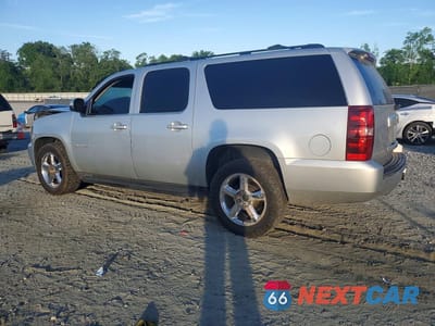Drugie zdjęcie samochodu z przodu: 2013 CHEVROLET SUBURBAN C1500 LS VIN:1GNSCHE09DR101828 - miniatura