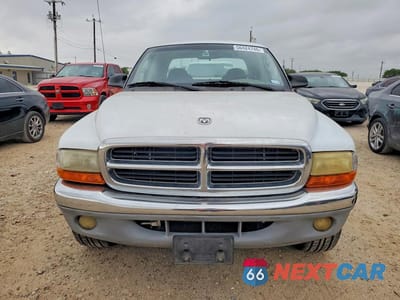 Piąte zdjęcie samochodu w środku: 2001 DODGE DAKOTA QUAD VIN:1B7GL2AN21S107052 - miniatura