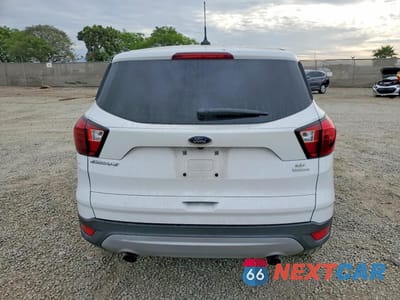 Zdjęcie 6 z 14 samochodu: 2019 FORD ESCAPE SE VIN:1FMCU0GD2KUA20395 - miniatura