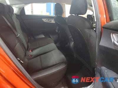 Zdjęcie 10 z 13 samochodu: 2023 KIA FORTE LXS VIN:3KPF24AD2PE511286 - miniatura