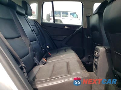 Zdjęcie 10 z 12 samochodu: 2017 VOLKSWAGEN TIGUAN S VIN:WVGAV7AX9HK029325 - miniatura