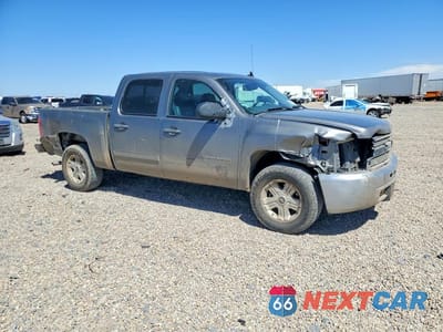 Czwarte zdjęcie samochodu z boku: 2012 CHEVROLET SILVERADO K1500 LT VIN:1GCPKSE77CF222983 - miniatura