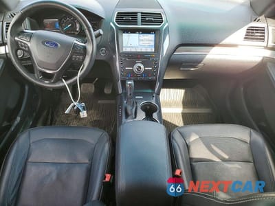Zdjęcie 8 z 13 samochodu: 2017 FORD EXPLORER LIMITED VIN:1FM5K8F82HGA85787 - miniatura