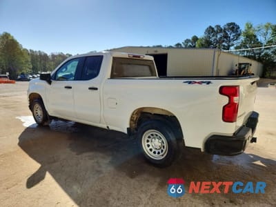 Drugie zdjęcie samochodu z przodu: 2019 CHEVROLET SILVERADO K1500 VIN:1GCRYAEF5KZ181730 - miniatura