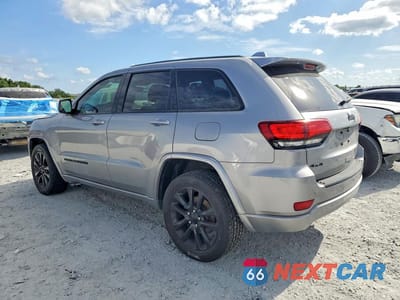 Drugie zdjęcie samochodu z przodu: 2018 JEEP GRAND CHEROKEE LAREDO VIN:1C4RJFAG2JC294780 - miniatura