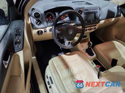 Zdjęcie 8 z 14 samochodu: 2013 VOLKSWAGEN TIGUAN S VIN:WVGBV7AX7DW536604 - miniatura