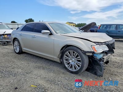 Czwarte zdjęcie samochodu z boku: 2012 CHRYSLER 300C LUXURY VIN:2C3CCAPT9CH253929 - miniatura