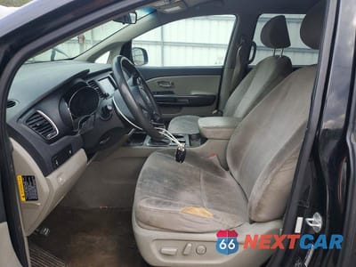 Zdjęcie 7 z 13 samochodu: 2021 KIA SEDONA LX VIN:KNDMB5C17M6667857 - miniatura