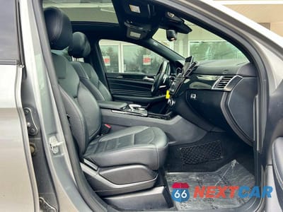 Piąte zdjęcie samochodu w środku: 2016 MERCEDES-BENZ GLE COUPE 450 4MATIC VIN:4JGED6EB9GA023946 - miniatura