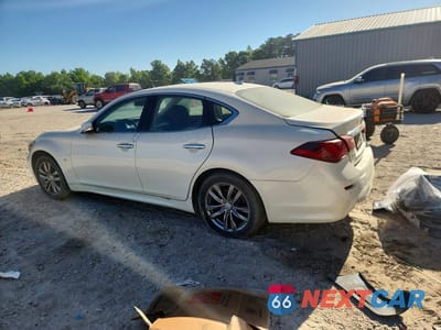 Drugie zdjęcie samochodu z przodu: 2019 INFINITI Q70 3.7 LUXE VIN:JN1BY1AR6KM585203 - miniatura