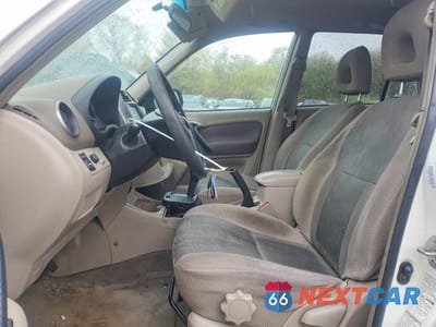 Zdjęcie 7 z 14 samochodu: 2003 TOYOTA RAV4 BASE VIN:JTEHH20V530208622 - miniatura