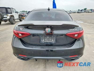 Zdjęcie 6 z 12 samochodu: 2018 ALFA ROMEO GIULIA Q4 VIN:ZARFAEDN1J7588192 - miniatura
