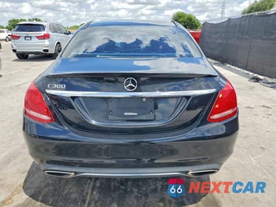 Zdjęcie 6 z 12 samochodu: 2015 MERCEDES-BENZ C 300 VIN:55SWF4JB6FU082874 - miniatura