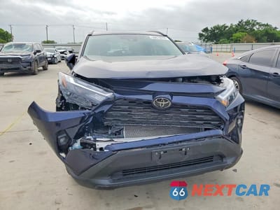 Piąte zdjęcie samochodu w środku: 2024 TOYOTA RAV4 XLE PREMIUM VIN:2T3C1RFV1RW360534 - miniatura
