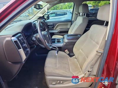 Zdjęcie 7 z 12 samochodu: 2016 CHEVROLET SILVERADO K1500 LT VIN:3GCUKREC4GG280322 - miniatura