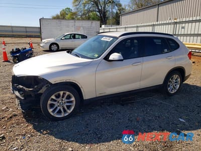 2015 BMW X1 XDRIVE28I WBAVL1C5XFVY25403 - główne zdjęcie licytacji z USA - miniatura