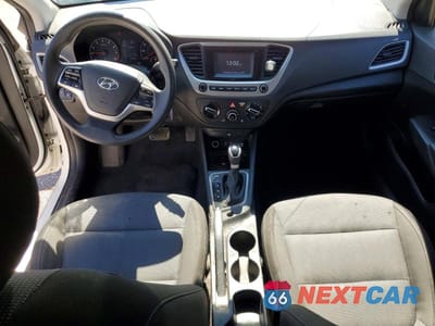 Zdjęcie 8 z 12 samochodu: 2018 HYUNDAI ACCENT SE VIN:3KPC24A32JE033212 - miniatura