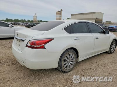 Piąte zdjęcie samochodu w środku: 2015 NISSAN ALTIMA 2.5 S VIN:1N4AL3AP8FN311914 - miniatura