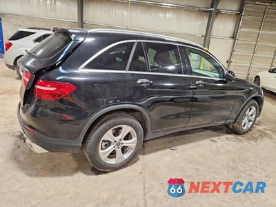Trzecie zdjęcie samochodu z tyłu: 2018 MERCEDES-BENZ GLC 300 4MATIC VIN:WDC0G4KB0JV101670 - miniatura
