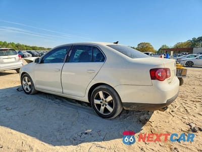 Drugie zdjęcie samochodu z przodu: 2008 VOLKSWAGEN JETTA VIN:3VWRM71KX8M104294 - miniatura