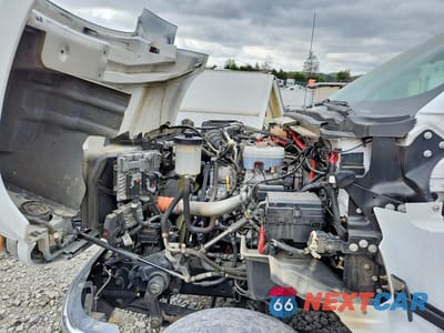 Zdjęcie 12 z 12 samochodu: 2021 CHEV SILVERADO MEDIUM DUTY VIN:1HTKHPVK8MH206763 - miniatura