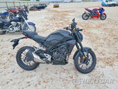 2025 HONDA CBF300 NA MLHNC555XS5500894 - główne zdjęcie licytacji z USA - miniatura