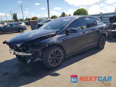2024 TESLA MODEL X 7SAXCDE50RF445213 - główne zdjęcie licytacji z USA - miniatura