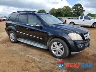 Czwarte zdjęcie samochodu z boku: 2008 MERCEDES-BENZ GL 450 4MATIC VIN:4JGBF71E98A313947 - miniatura