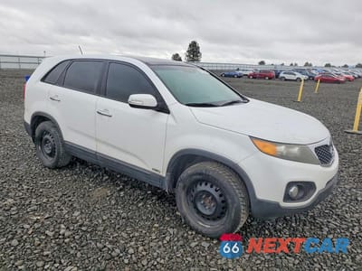 Czwarte zdjęcie samochodu z boku: 2014 KIA SORENTO EX VIN:5XYKUDA27BG023387 - miniatura