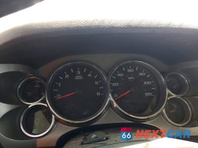 Zdjęcie 9 z 13 samochodu: 2011 CHEVROLET SILVERADO K1500 LT VIN:1GCRKSE38BZ278479 - miniatura