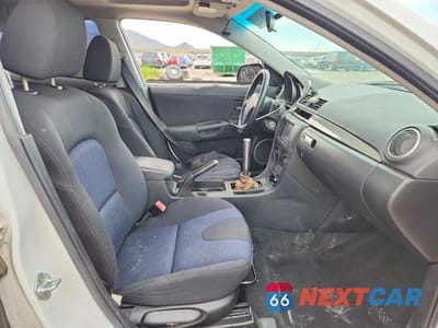 Zdjęcie 7 z 12 samochodu: 2005 MAZDA 3 S VIN:JM1BK123451251654 - miniatura