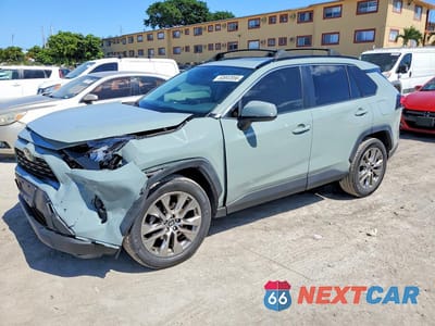 2020 TOYOTA RAV4 XLE PREMIUM JTMC1RFV3LD520630 - główne zdjęcie licytacji z USA - miniatura