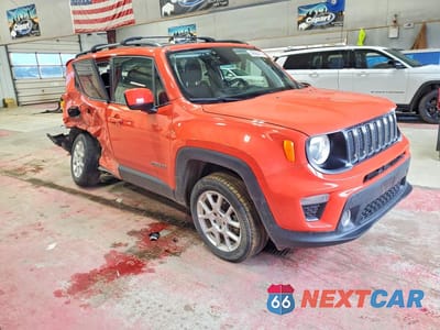 Czwarte zdjęcie samochodu z boku: 2020 JEEP RENEGADE LATITUDE VIN:ZACNJBBB0LPL81504 - miniatura