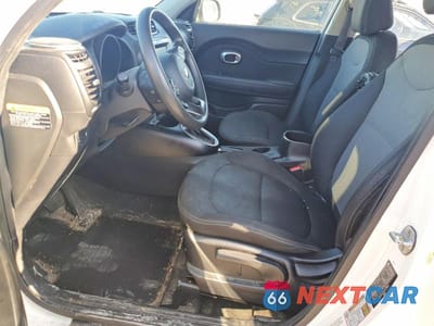 Zdjęcie 7 z 12 samochodu: 2019 KIA SOUL + VIN:KNDJP3A53K7678831 - miniatura