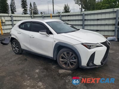 Czwarte zdjęcie samochodu z boku: 2019 LEXUS UX 200 F SPORT VIN:JTHY3JBH1K2002767 - miniatura