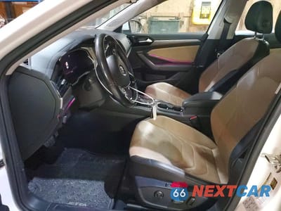 Zdjęcie 7 z 13 samochodu: 2019 VOLKSWAGEN JETTA SEL PREMIUM VIN:3VWG57BU9KM009883 - miniatura
