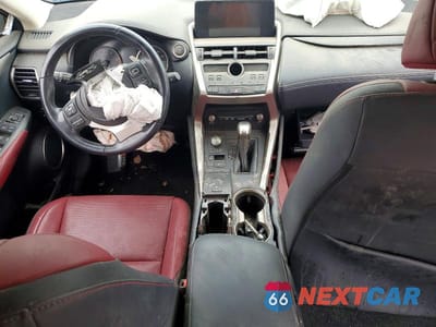 Zdjęcie 8 z 13 samochodu: 2021 LEXUS NX 300 BASE VIN:JTJDARDZ5M5031813 - miniatura