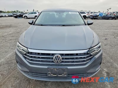 Piąte zdjęcie samochodu w środku: 2019 VOLKSWAGEN JETTA S VIN:3VWC57BU7KM078473 - miniatura