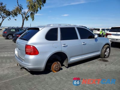 Trzecie zdjęcie samochodu z tyłu: 2005 PORSCHE CAYENNE S VIN:WP1AB29P85LA61515 - miniatura