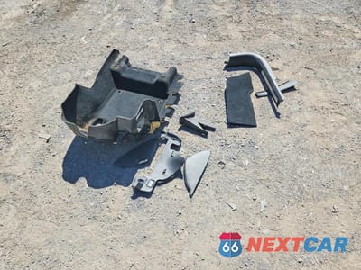 Zdjęcie 13 z 13 samochodu: 2016 VOLVO XC90 T6 VIN:YV4A22PN7G1002955 - miniatura