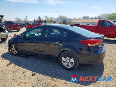 Drugie zdjęcie samochodu z przodu: 2017 KIA FORTE LX VIN:3KPFL4A75HE049315 - miniatura