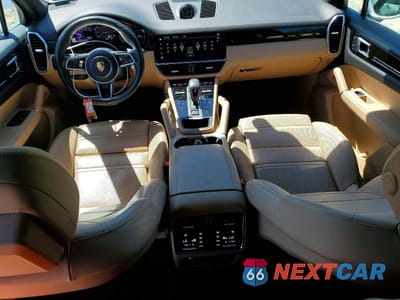 Zdjęcie 8 z 13 samochodu: 2022 PORSCHE CAYENNE VIN:WP1AA2AY1NDA00623 - miniatura