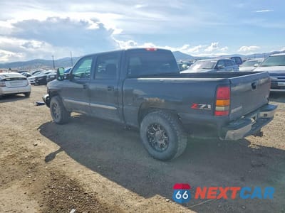 Drugie zdjęcie samochodu z przodu: 2005 GMC NEW SIERRA K1500 VIN:2GTEK13T651233176 - miniatura