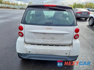 Zdjęcie 6 z 13 samochodu: 2013 SMART FORTWO PURE VIN:WMEEJ3BA9DK680406 - miniatura