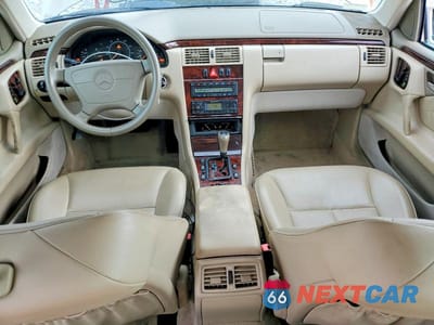 Zdjęcie 8 z 12 samochodu: 1999 MERCEDES-BENZ E 320 VIN:WDBJF65H0XA834065 - miniatura