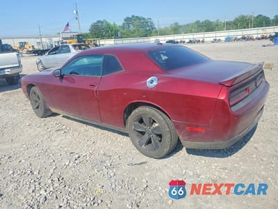 Drugie zdjęcie samochodu z przodu: 2018 DODGE CHALLENGER SXT VIN:2C3CDZAG0JH245383 - miniatura
