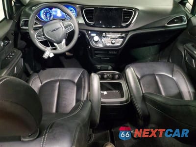 Zdjęcie 8 z 14 samochodu: 2025 CHRYSLER PACIFICA SELECT VIN:2C4RC1BG2SR512656 - miniatura