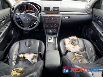 Zdjęcie 8 z 12 samochodu: 2004 MAZDA 3 HATCHBACK VIN:JM1BK343341113966 - miniatura