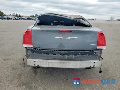 Zdjęcie 6 z 12 samochodu: 2018 CHRYSLER 300 LIMITED VIN:2C3CCAKGXJH160392 - miniatura